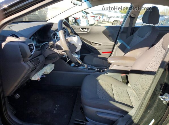 KMHC65LC3JU095531 2018 HYUNDAI IONIQ Black Front interior view