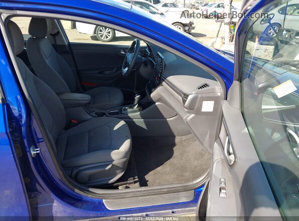KMHC65LC3LU227481 2020 HYUNDAI IONIQ HYBRID Синий Вид салона спереди