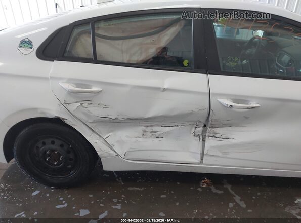 KMHC65LC4HU026633 2017 HYUNDAI IONIQ HYBRID White წინა ხედი