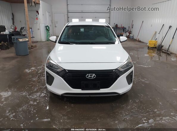 KMHC65LC4HU026633 2017 HYUNDAI IONIQ HYBRID White ხელსაწყოთა პანელის ხედი