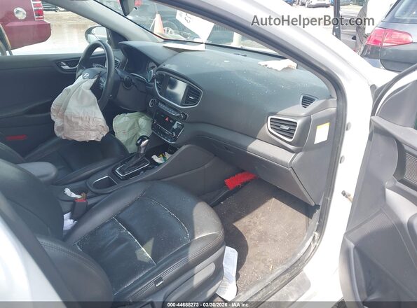 KMHC65LC4KU128487 2019 HYUNDAI IONIQ HYBRID Белый Вид салона спереди