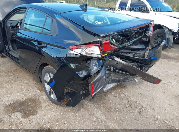 KMHC65LC5MU257602 2021 HYUNDAI IONIQ HYBRID Черный Вид спереди
