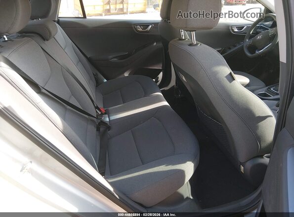 KMHC65LC6LU227670 2020 HYUNDAI IONIQ HYBRID Silver VIN კოდის სტიკერის ხედი