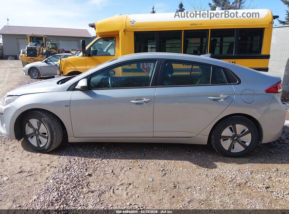 KMHC65LC6LU227670 2020 HYUNDAI IONIQ HYBRID Silver 