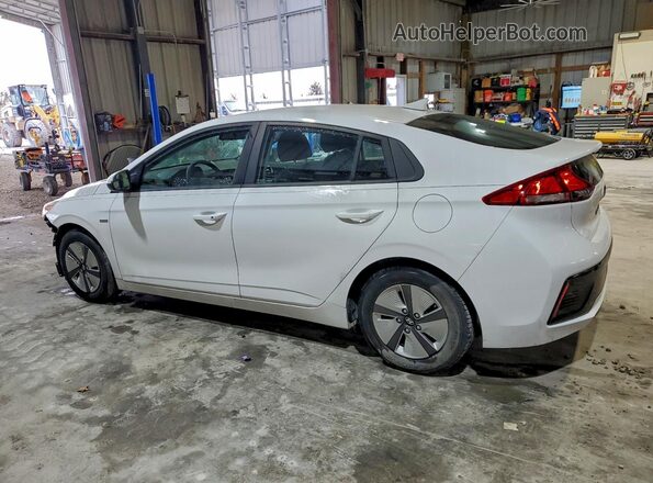 KMHC65LC9JU076806 2018 HYUNDAI IONIQ White Trasero izquierdo