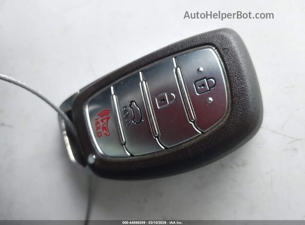 KMHC75LC0JU072916 2018 HYUNDAI IONIQ HYBRID Blue Widok deski rozdzielczej