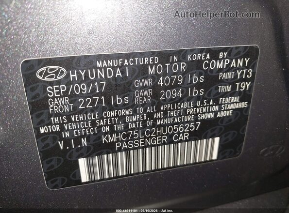 KMHC75LC2HU056257 2017 HYUNDAI IONIQ HYBRID Gray Widok komory silnika