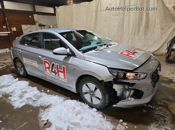 KMHC75LC7LU231630 2020 HYUNDAI IONIQ Silver Przód prawy