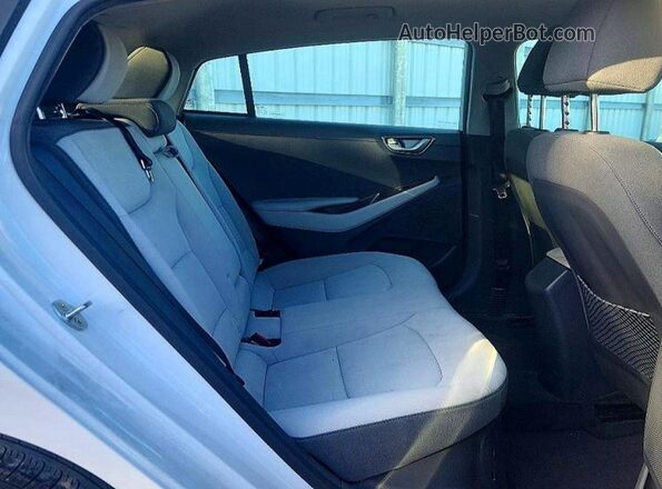 KMHC75LC8MU248549 2021 HYUNDAI IONIQ White Widok tylnych siedzeń
