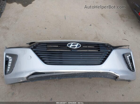 KMHC75LC9JU065818 2018 HYUNDAI IONIQ HYBRID Серебряный Вид панели приборов