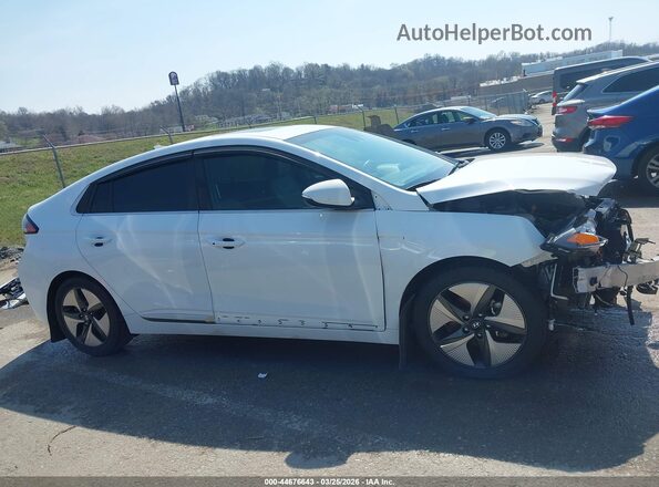 KMHC85LC0NU277882 2022 HYUNDAI IONIQ HYBRID White სალონის 360-გრადუსიანი ხედი