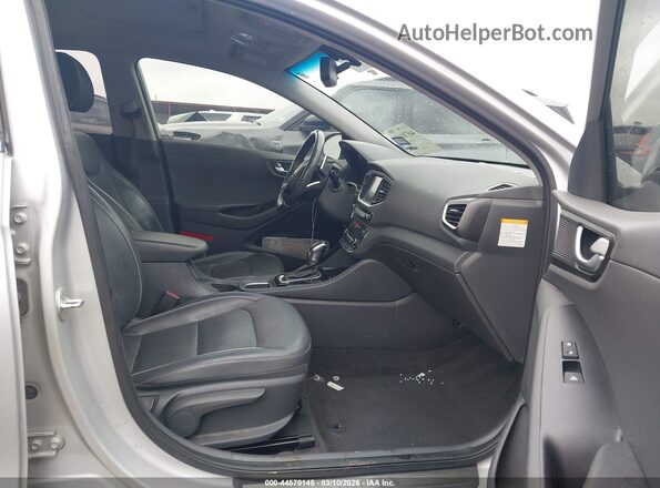 KMHC85LC3JU075094 2018 HYUNDAI IONIQ HYBRID Silver წინა სალონის ხედი