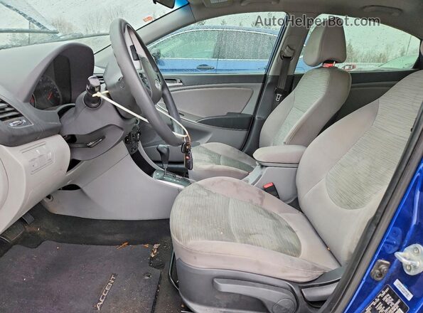 KMHCT4AE4GU089947 2016 HYUNDAI ACCENT Blue წინა სალონის ხედი