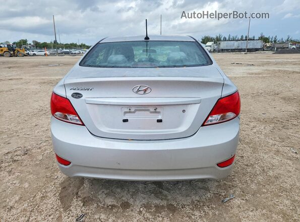 KMHCT4AE5HU251344 2017 HYUNDAI ACCENT Silver Widok z tyłu