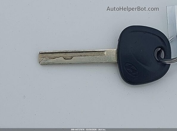 KMHCT4AE8GU014927 2016 HYUNDAI ACCENT Red Widok deski rozdzielczej
