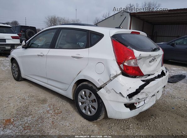 KMHCT5AE5HU302198 2017 HYUNDAI ACCENT Белый Задняя левая четверть
