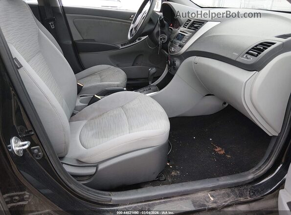 KMHCT5AEXGU240053 2016 HYUNDAI ACCENT Black წინა სალონის ხედი