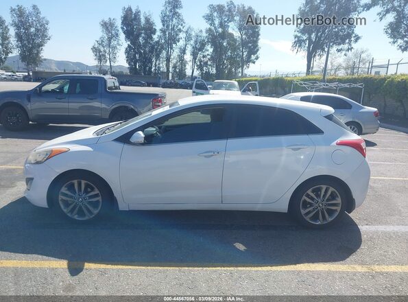 KMHD35LH8GU316526 2016 HYUNDAI ELANTRA GT Белый Панорамный вид салона 360°