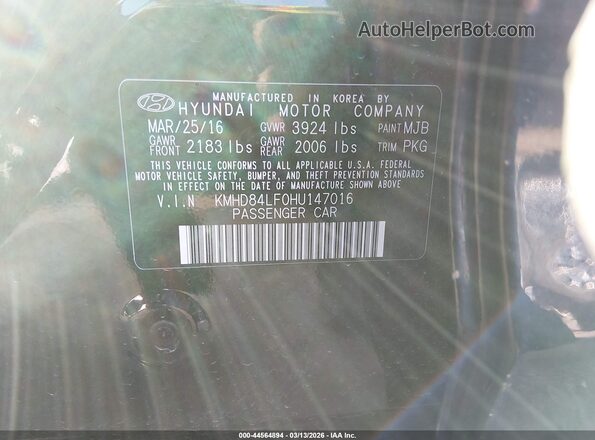 KMHD84LF0HU147016 2017 HYUNDAI ELANTRA Black Vista del compartimento del motor