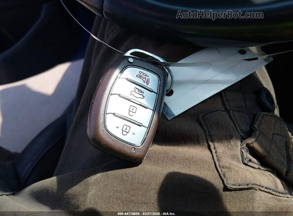 KMHD84LF5HU274604 2017 HYUNDAI ELANTRA Синий Вид панели приборов