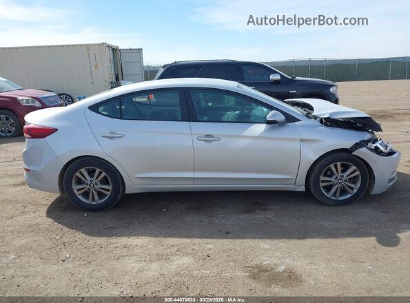 KMHD84LF9HU074065 2017 HYUNDAI ELANTRA Серебряный Панорамный вид салона 360°