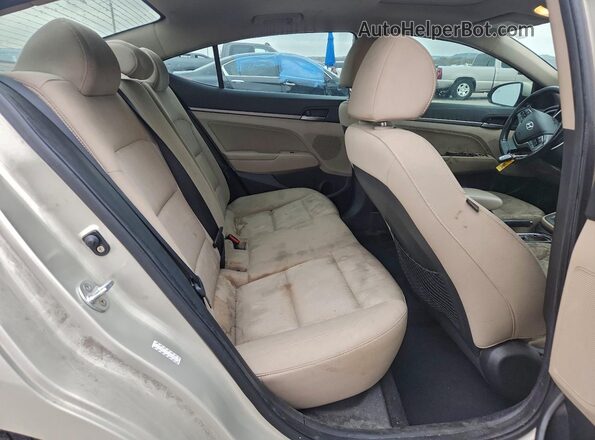 KMHD84LFXJU638327 2018 HYUNDAI ELANTRA Beige Vista de los asientos traseros