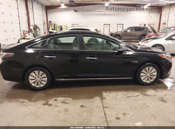 KMHE24L31HA066541 2017 HYUNDAI SONATA HYBRID Черный 