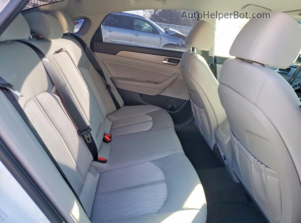 KMHE24L37KA089474 2019 HYUNDAI SONATA White Вид задніх сидінь