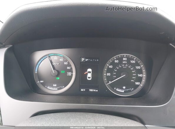 KMHE34L12HA051753 2017 HYUNDAI SONATA HYBRID Silver Widok tylnych siedzeń
