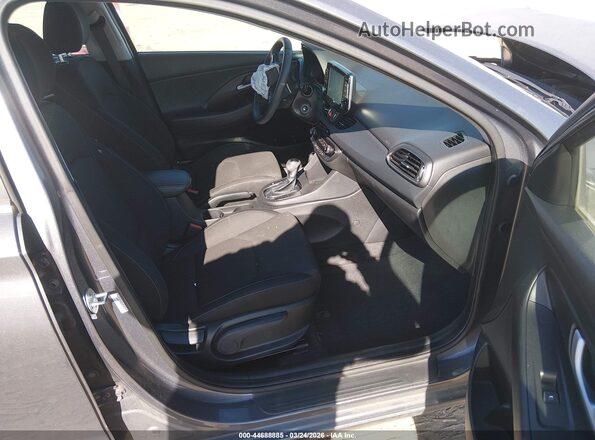 KMHH35LE1KU114076 2019 HYUNDAI ELANTRA GT Silver Widok wnętrza z przodu