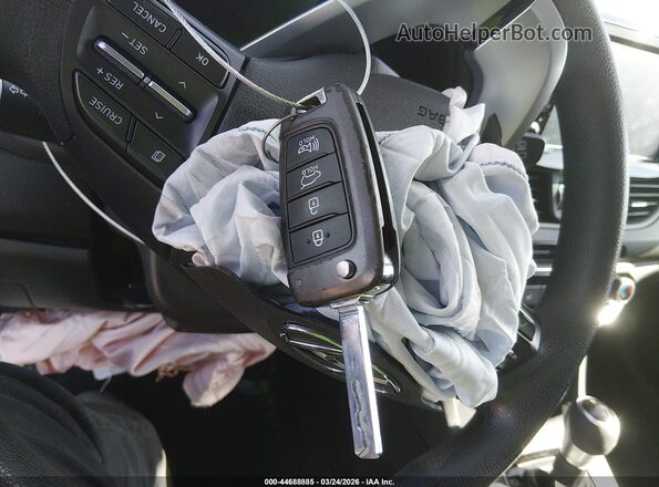 KMHH35LE1KU114076 2019 HYUNDAI ELANTRA GT Silver Widok deski rozdzielczej