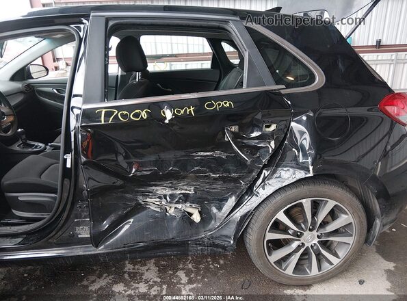 KMHH35LE7KU107018 2019 HYUNDAI ELANTRA GT Black Widok z przodu