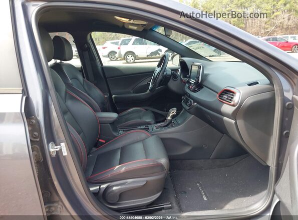 KMHH55LC8KU109028 2019 HYUNDAI ELANTRA GT Серый Вид салона спереди