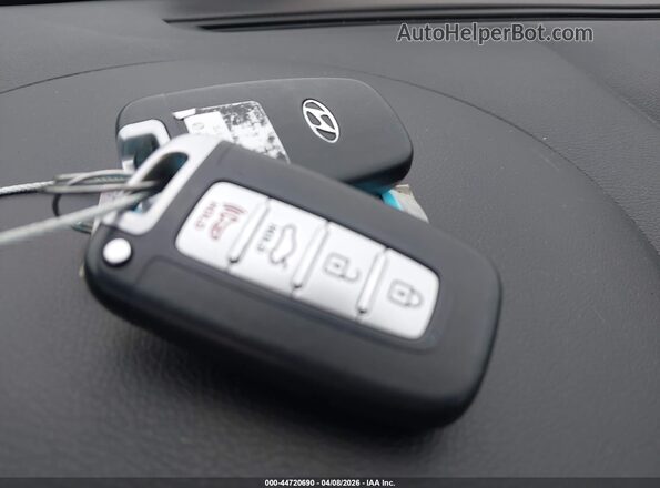 KMHHT6KJ7GU134795 2016 HYUNDAI GENESIS White Vista del salpicadero