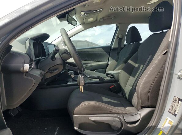 KMHLL4AG6NU335525 2022 HYUNDAI ELANTRA Серый Вид салона спереди