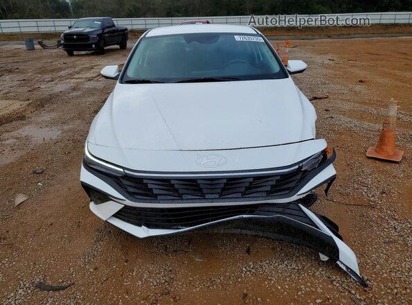 KMHLL4DG5TU110411 2026 HYUNDAI ELANTRA Белый Вид спереди
