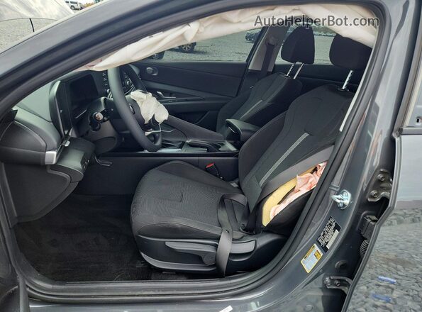 KMHLL4DG6SU002040 2025 HYUNDAI ELANTRA Серый Вид салона спереди
