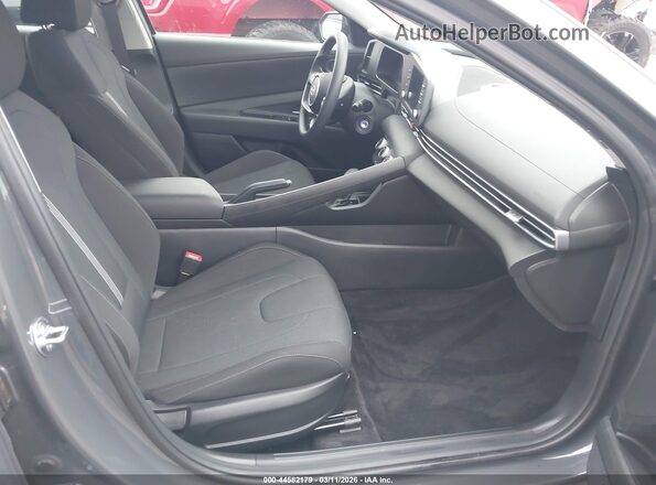 KMHLL4DG9SU958063 2025 HYUNDAI ELANTRA Gray Widok wnętrza z przodu