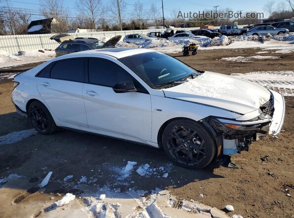 KMHLR4DF8TU111445 2026 HYUNDAI ELANTRA White Front right