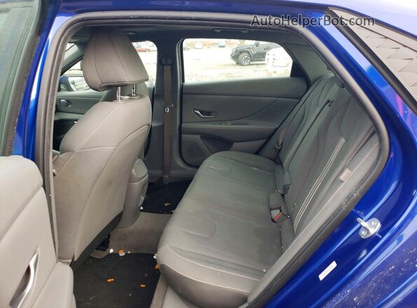 KMHLS4DG1SU878694 2025 HYUNDAI ELANTRA Blue Vista de los asientos traseros