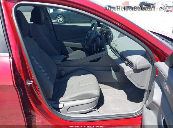 KMHLS4DG8RU791319 2024 HYUNDAI ELANTRA Красный Вид салона спереди