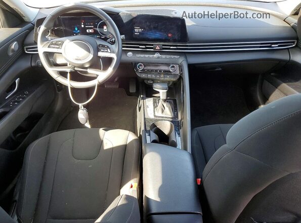 KMHLS4DG8SU908385 2025 HYUNDAI ELANTRA Blue Widok deski rozdzielczej
