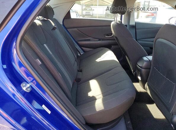 KMHLS4DG8SU908385 2025 HYUNDAI ELANTRA Blue Widok tylnych siedzeń