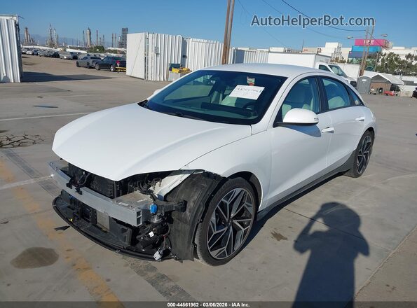 KMHM34AA3RA073924 2024 HYUNDAI IONIQ 6 Белый Передняя левая четверть