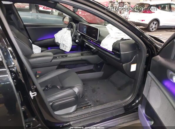 KMHM34AC4PA022933 2023 HYUNDAI IONIQ 6 Black Front interior view