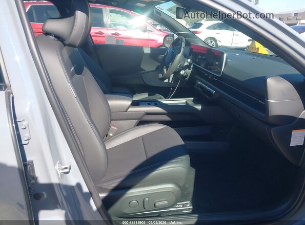 KMHM54AA2SA096983 2025 HYUNDAI IONIQ 6 Gray Vista interior delantera