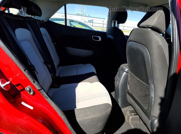 KMHRC8A32MU075900 2021 HYUNDAI VENUE Красный Вид задних сидений