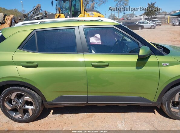 KMHRC8A32PU213682 2023 HYUNDAI VENUE Зеленый Вид задней части салона