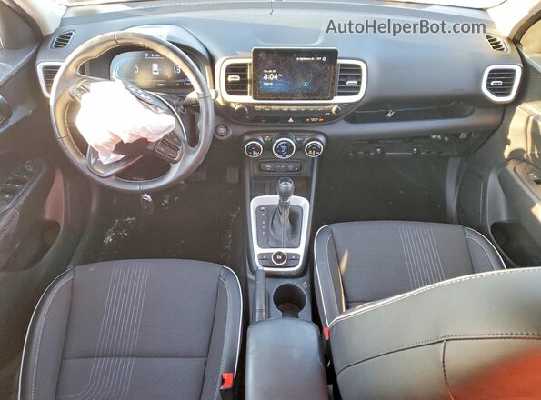 KMHRC8A32RU295044 2024 HYUNDAI VENUE Красный Вид панели приборов
