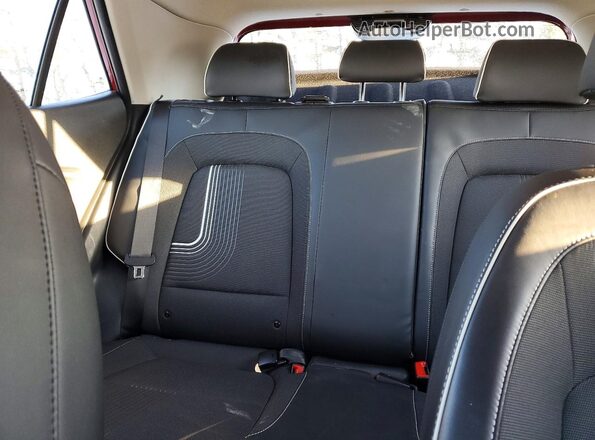 KMHRC8A32RU295044 2024 HYUNDAI VENUE Красный Вид задних сидений